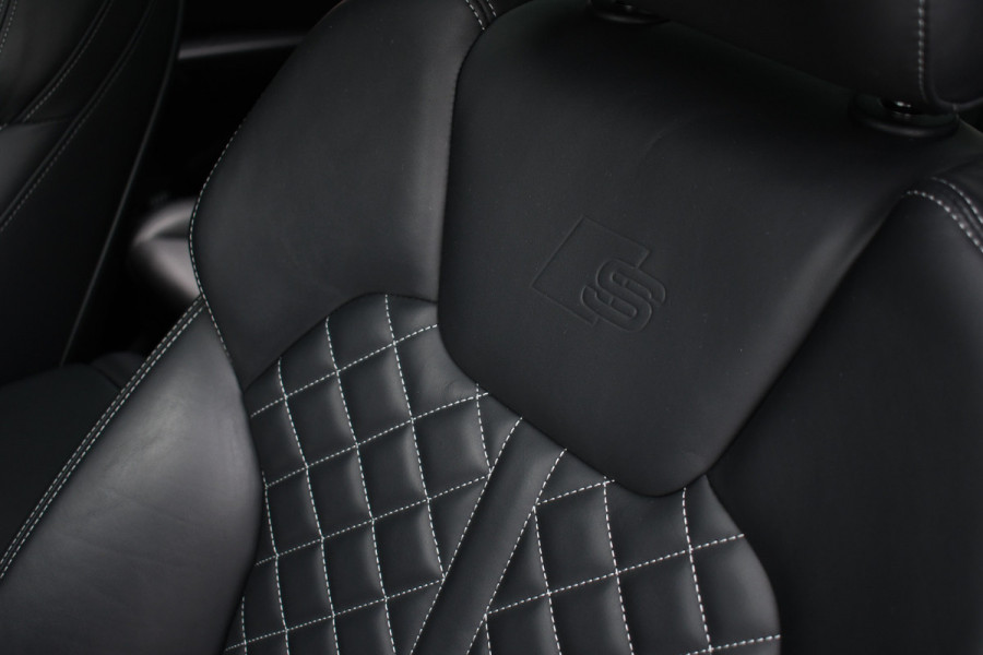Audi Q5 55 TFSI e S Edition Pano Luchtv Trekh ACC HUD B&O 21inch