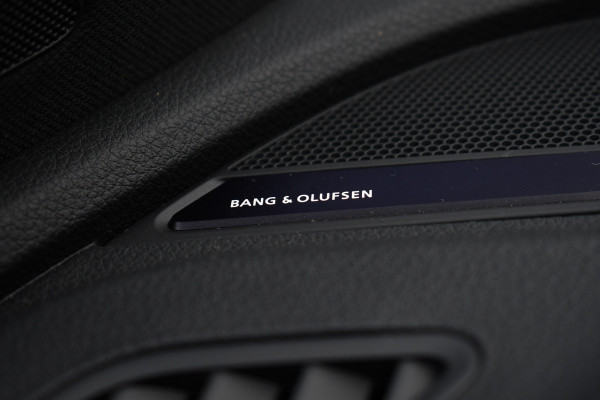 Audi Q5 55 TFSI e S Edition Pano Luchtv Trekh ACC HUD B&O 21inch