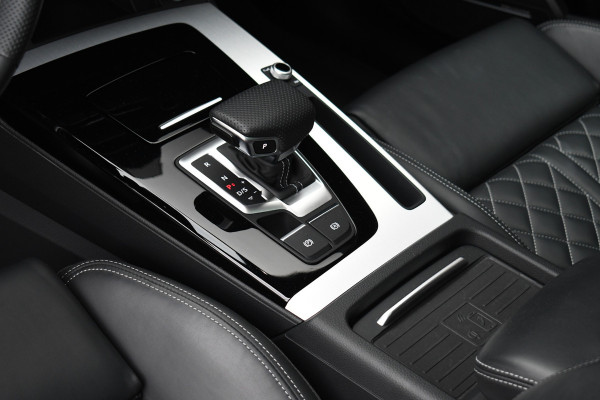 Audi Q5 55 TFSI e S Edition Pano Luchtv Trekh ACC HUD B&O 21inch