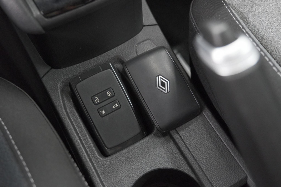 Renault Clio TCe 90 Evolution | Camera | Navigatie | Apple Carplay | Parkeersensoren | Stoelverwarming