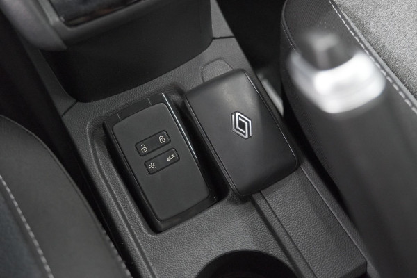 Renault Clio TCe 90 Evolution | Camera | Navigatie | Apple Carplay | Parkeersensoren | Stoelverwarming