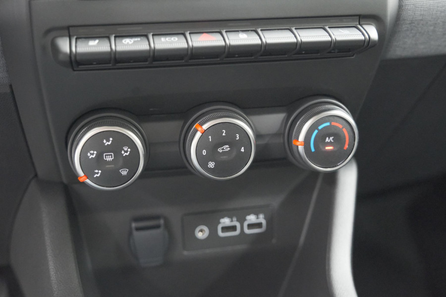 Renault Clio TCe 90 Evolution | Camera | Navigatie | Apple Carplay | Parkeersensoren | Stoelverwarming