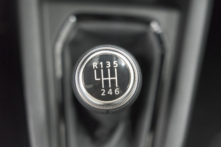 Renault Clio TCe 90 Evolution | Camera | Navigatie | Apple Carplay | Parkeersensoren | Stoelverwarming
