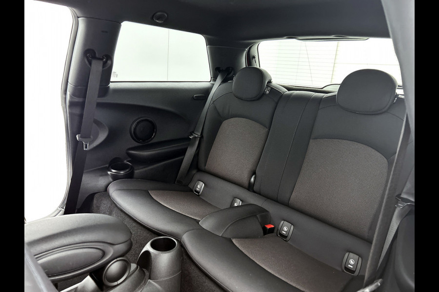MINI Mini 1.5 One Salt Business(NL-auto, DealerOnderH, Carplay, Navi, Clima, Parkeersensoren, Etc)