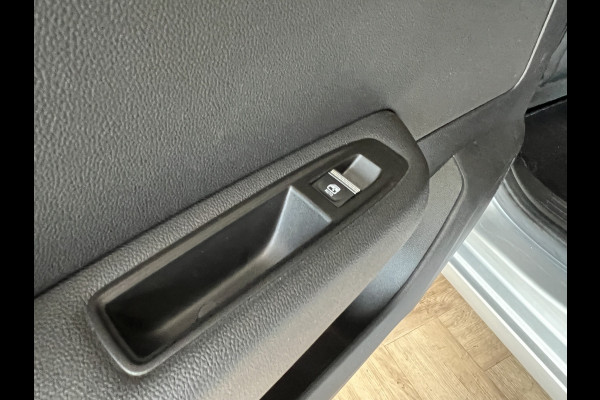 Renault Clio 1.0 TCe 100 Intens | Groot Navi | Camera | Carplay | PDC V+A | 16" | Clima | 100% Onderhouden!