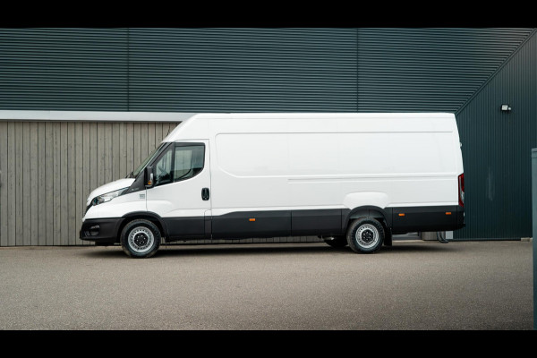 Iveco Daily 35S16V 2.3 410 H2 | Direct Leverbaar | Complete Betimmering Laadruimte | Parkeersensoren | Cruise Control