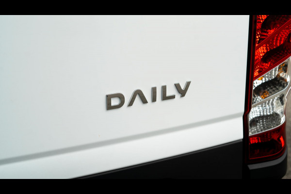 Iveco Daily 35S16V 2.3 410 H2 | Direct Leverbaar | Complete Betimmering Laadruimte | Parkeersensoren | Cruise Control