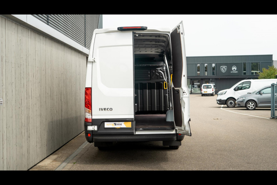 Iveco Daily 35S16V 2.3 410 H2 | Direct Leverbaar | Complete Betimmering Laadruimte | Parkeersensoren | Cruise Control
