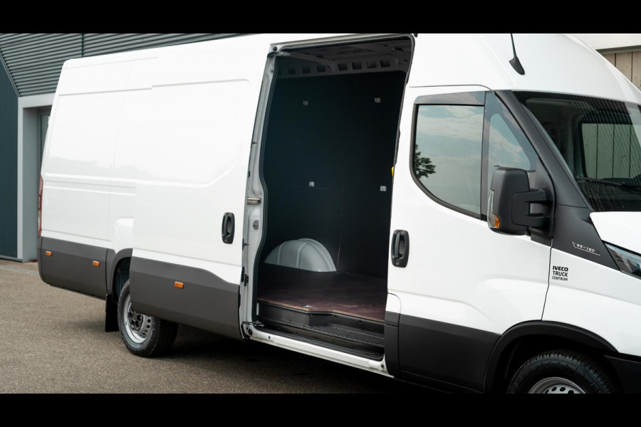 Iveco Daily 35S16V 2.3 410 H2 | Direct Leverbaar | Complete Betimmering Laadruimte | Parkeersensoren | Cruise Control