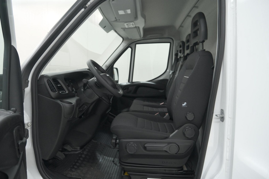 Iveco Daily 35S16V 2.3 410 H2 | Direct Leverbaar | Complete Betimmering Laadruimte | Parkeersensoren | Cruise Control