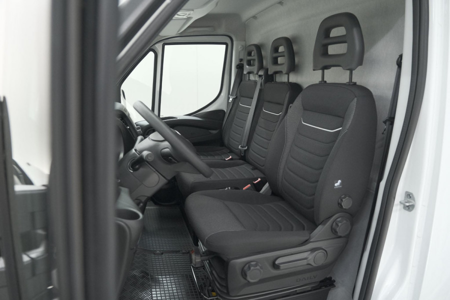 Iveco Daily 35S16V 2.3 410 H2 | Direct Leverbaar | Complete Betimmering Laadruimte | Parkeersensoren | Cruise Control