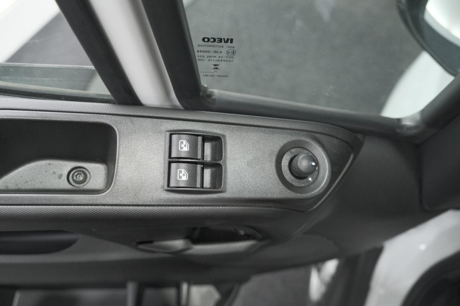 Iveco Daily 35S16V 2.3 410 H2 | Direct Leverbaar | Complete Betimmering Laadruimte | Parkeersensoren | Cruise Control