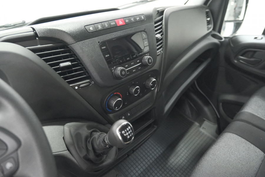 Iveco Daily 35S16V 2.3 410 H2 | Direct Leverbaar | Complete Betimmering Laadruimte | Parkeersensoren | Cruise Control