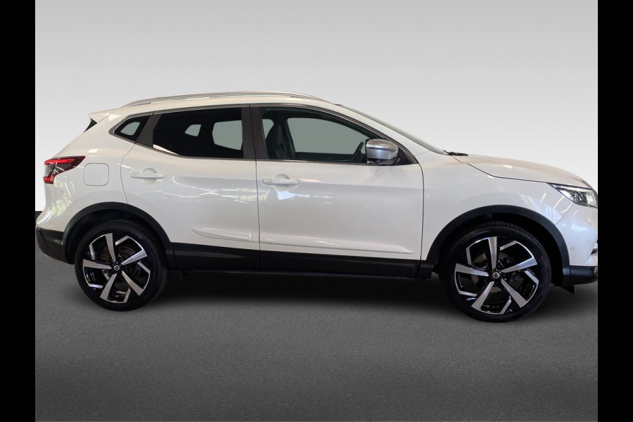 Nissan QASHQAI 1.3 DIG-T Tekna +
