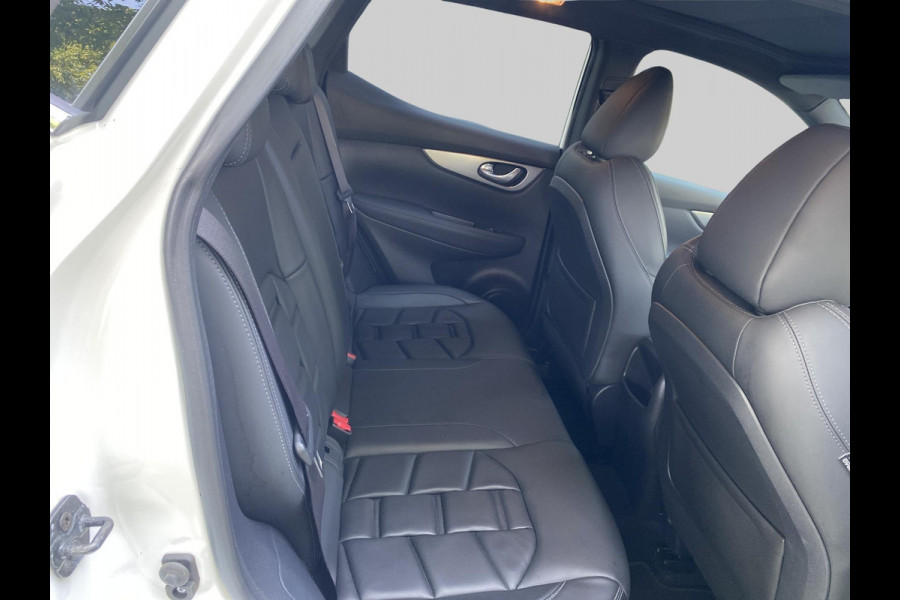 Nissan QASHQAI 1.3 DIG-T Tekna +