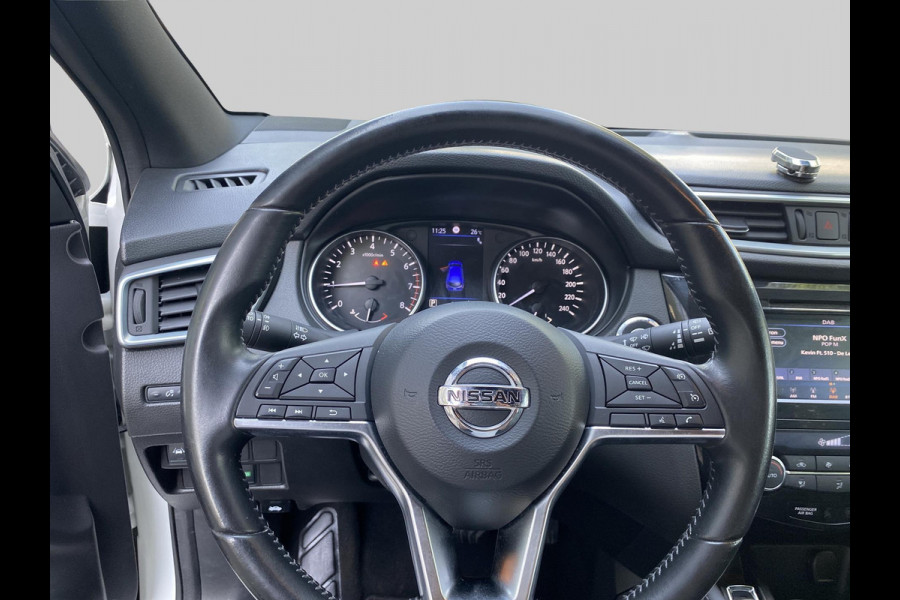 Nissan QASHQAI 1.3 DIG-T Tekna +