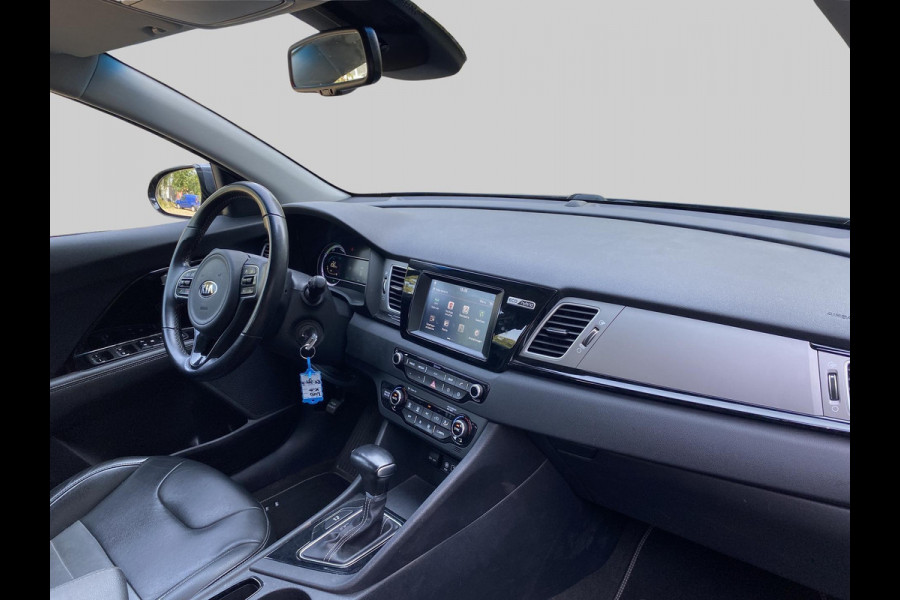 Kia Niro 1.6 GDi Hybrid DynamicLine | Volleder | Trekhaak | Dealer onderhouden