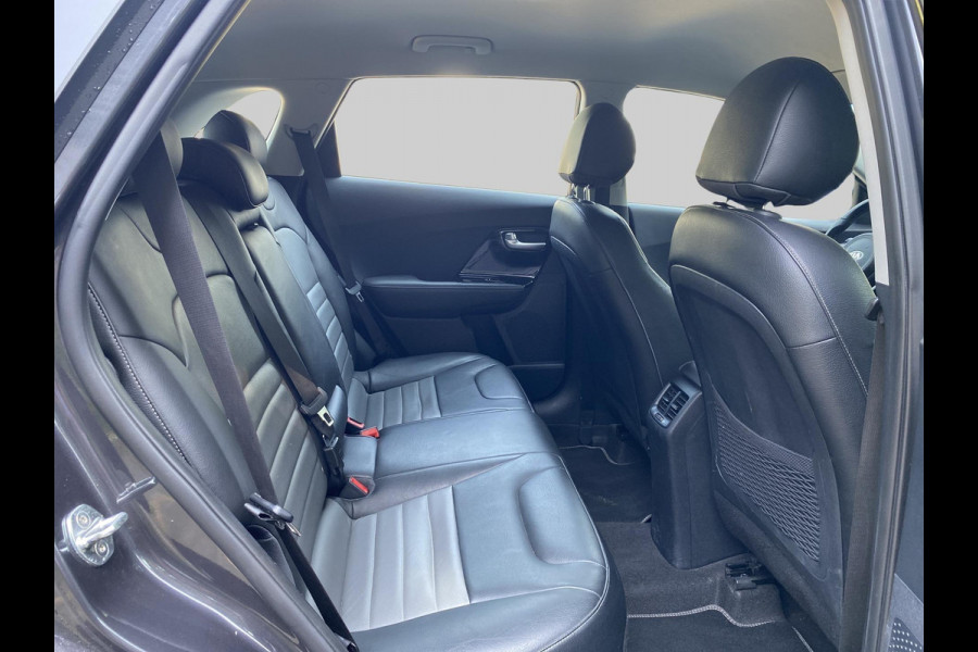 Kia Niro 1.6 GDi Hybrid DynamicLine | Volleder | Trekhaak | Dealer onderhouden