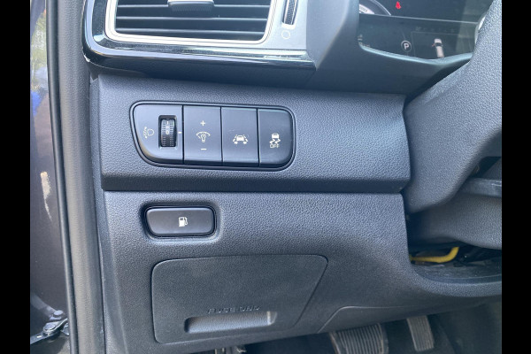 Kia Niro 1.6 GDi Hybrid DynamicLine | Volleder | Trekhaak | Dealer onderhouden