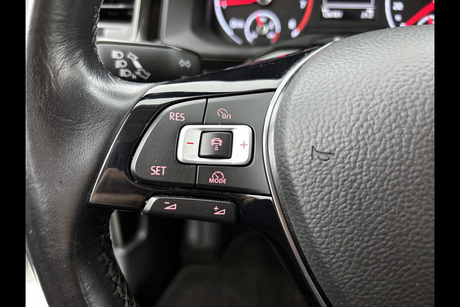 Volkswagen Polo 1.0 TSI Comfortline Business (NAVIGATIE, CLIMA, PARKEERSENSOREN, CARPLAY, 1e EIGENAAR, GOED ONDERHOUD)