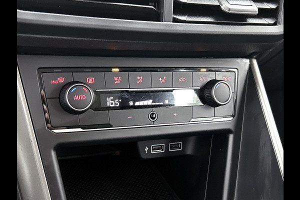 Volkswagen Polo 1.0 TSI Comfortline Business (NAVIGATIE, CLIMA, PARKEERSENSOREN, CARPLAY, 1e EIGENAAR, GOED ONDERHOUD)