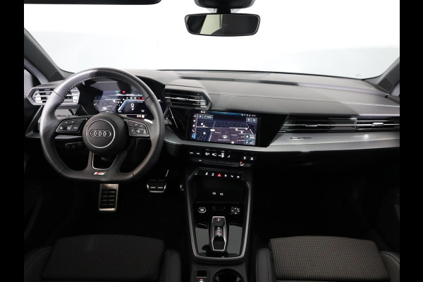 Audi A3 Limousine 30 TFSI S edition 116 pk S-tronic | Verlengde garantie | Navigatie | Parkeersensoren (Park assist) | Achteruitrijcamera | Adaptieve cruise control | S-Line |