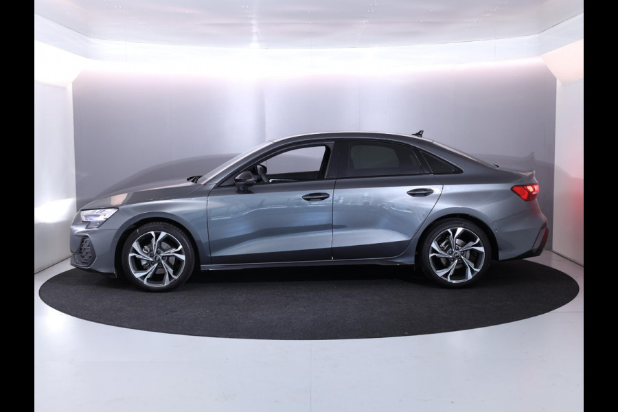 Audi A3 Limousine 30 TFSI S edition 116 pk S-tronic | Verlengde garantie | Navigatie | Parkeersensoren (Park assist) | Achteruitrijcamera | Adaptieve cruise control | S-Line |