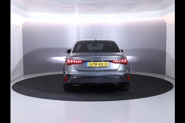 Audi A3 Limousine 30 TFSI S edition 116 pk S-tronic | Verlengde garantie | Navigatie | Parkeersensoren (Park assist) | Achteruitrijcamera | Adaptieve cruise control | S-Line |