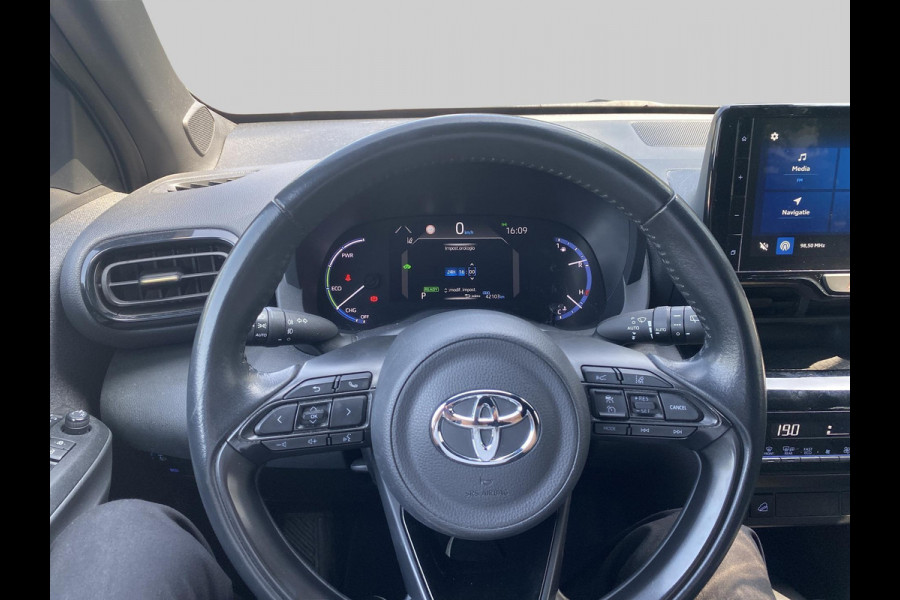 Toyota Yaris Cross 1.5 Hybrid Adventure AWD | Inclusief Winterset