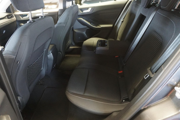 Ford Focus 1.0 EcoBoost 125PK Titanium Business/Trekhaak/ Dealeronderhouden.