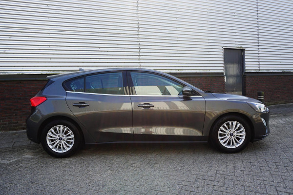Ford Focus 1.0 EcoBoost 125PK Titanium Business/Trekhaak/ Dealeronderhouden.