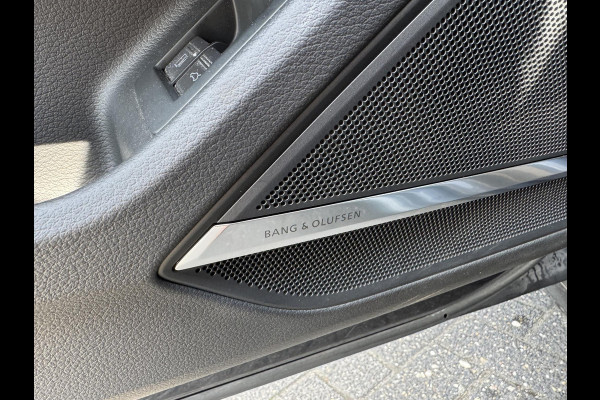Audi A8 60 TFSI e quattro Lang S-Line | 360* Camera | Bang&Olufsen | Carbon | Stoelventilatie/Verwarming |