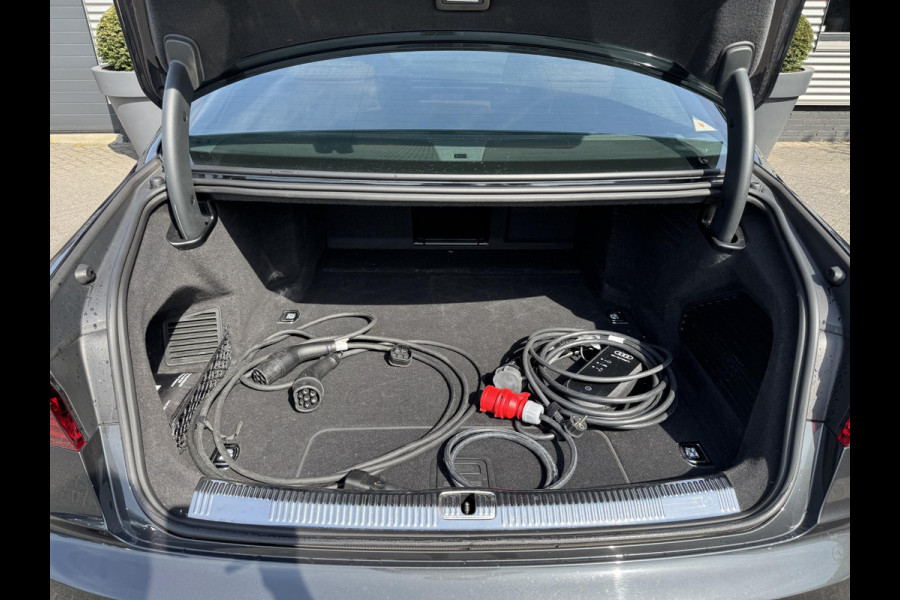 Audi A8 60 TFSI e quattro Lang S-Line | 360* Camera | Bang&Olufsen | Carbon | Stoelventilatie/Verwarming |