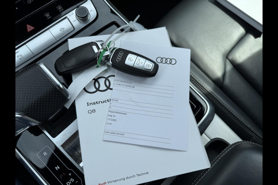 Audi Q8 55 TFSI quattro Pro Line S-Line | 360* Camera | Matrix | Elektrische Trekhaak | Lederen Bekleding |