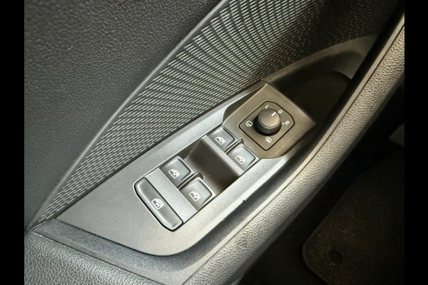 Škoda Octavia Combi 1.0 e-TSI Business Edition Plus | Camera | Dodehoeksensoren | Apple carplay