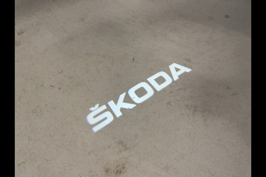 Škoda Octavia Combi 1.0 e-TSI Business Edition Plus | Camera | Dodehoeksensoren | Apple carplay
