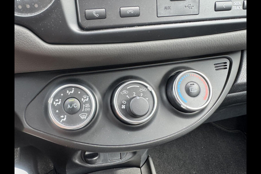 Toyota Yaris 1.0 VVT-i Comfort | Airco | 5 Deurs | Elektrische Ramen | Radio |