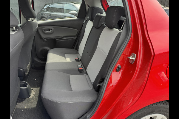 Toyota Yaris 1.0 VVT-i Comfort | Airco | 5 Deurs | Elektrische Ramen | Radio |