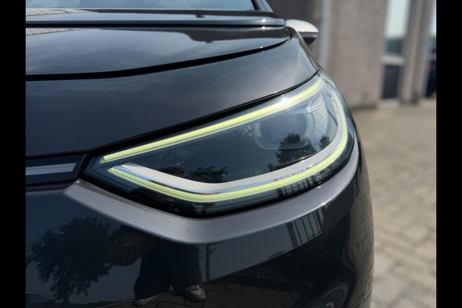 Volkswagen ID.3 First Plus 58 kWh AFNEEMBARE TREKHAAK / CAMERA / CARPLAY / CRUISE CONTROL / STOELVERWARMING / ECC / NAVIGATIE