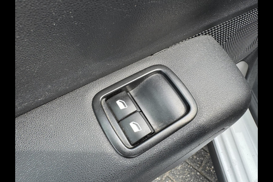 Citroën C3 1.2 PureTech Shine | Navigatie | Parkeersensoren | Cruise Control | Climate Control |