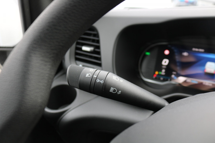 Iveco Daily 35S18 Hi-Matic L2 H2 Airco Navigatie Trekhaak Digitaal Dashboard