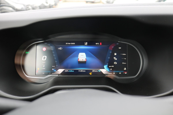 Iveco Daily 35S18 Hi-Matic L2 H2 Airco Navigatie Trekhaak Digitaal Dashboard