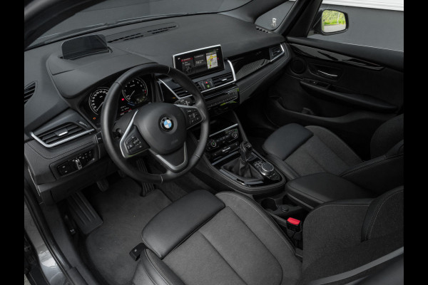 BMW 2 Serie Gran Tourer 218i 7p. - Sportline - Head-Up - Navi Plus - Sportstoelen - 7-zits