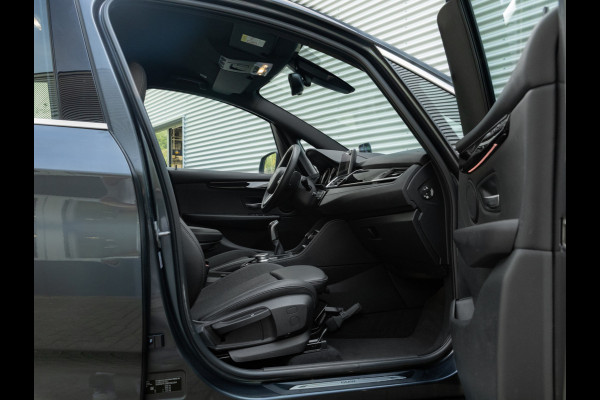 BMW 2 Serie Gran Tourer 218i 7p. - Sportline - Head-Up - Navi Plus - Sportstoelen - 7-zits