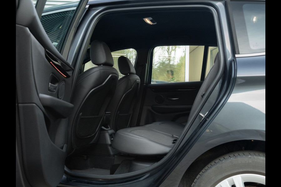 BMW 2 Serie Gran Tourer 218i 7p. - Sportline - Head-Up - Navi Plus - Sportstoelen - 7-zits