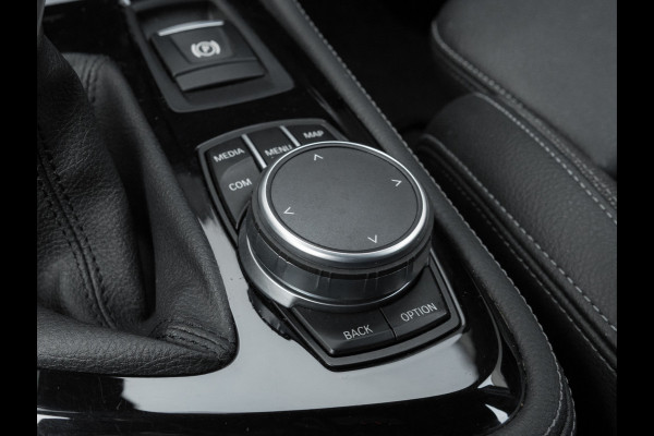 BMW 2 Serie Gran Tourer 218i 7p. - Sportline - Head-Up - Navi Plus - Sportstoelen - 7-zits