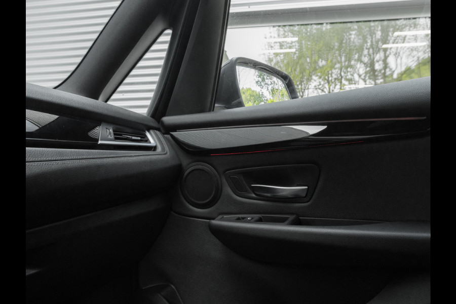 BMW 2 Serie Gran Tourer 218i 7p. - Sportline - Head-Up - Navi Plus - Sportstoelen - 7-zits
