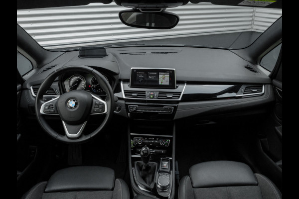 BMW 2 Serie Gran Tourer 218i 7p. - Sportline - Head-Up - Navi Plus - Sportstoelen - 7-zits
