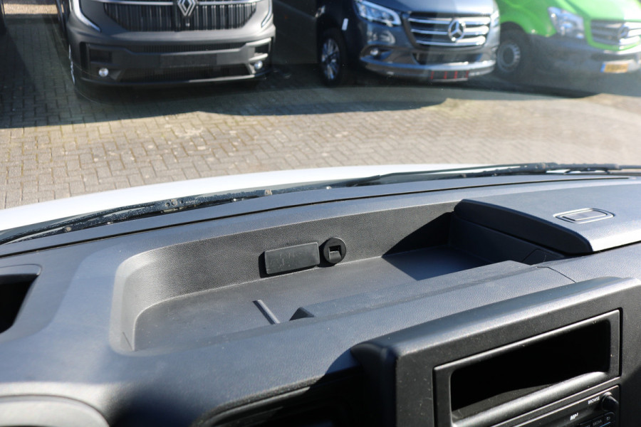Renault Master 2.3 dCi 135pk L2 H2 Koelwagen Dag en Nacht
