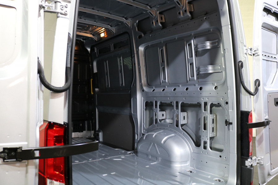 Volkswagen Crafter 2.0 TDI 140pk L3 H3 Automaat Koelwagen (in productie)